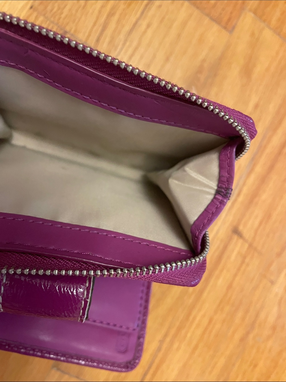 Vintage Coach Cardholder Zip Wallet. Magenta Pink/Tan. Monogram Signature C  GUC - Picture 11 of 12